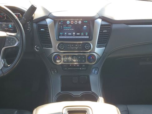 Used 2019 Chevrolet Tahoe LT w/ Luxury Package image 16