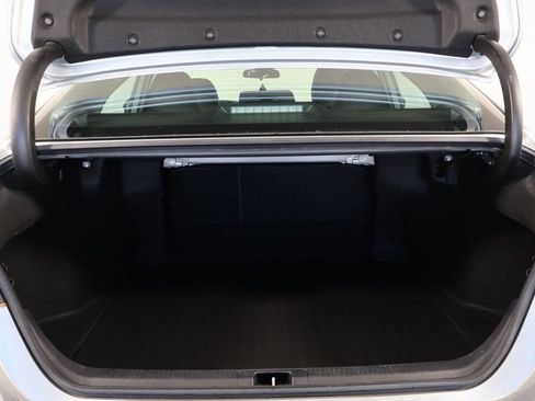 Used 2021 Toyota Camry SE FWD image 13