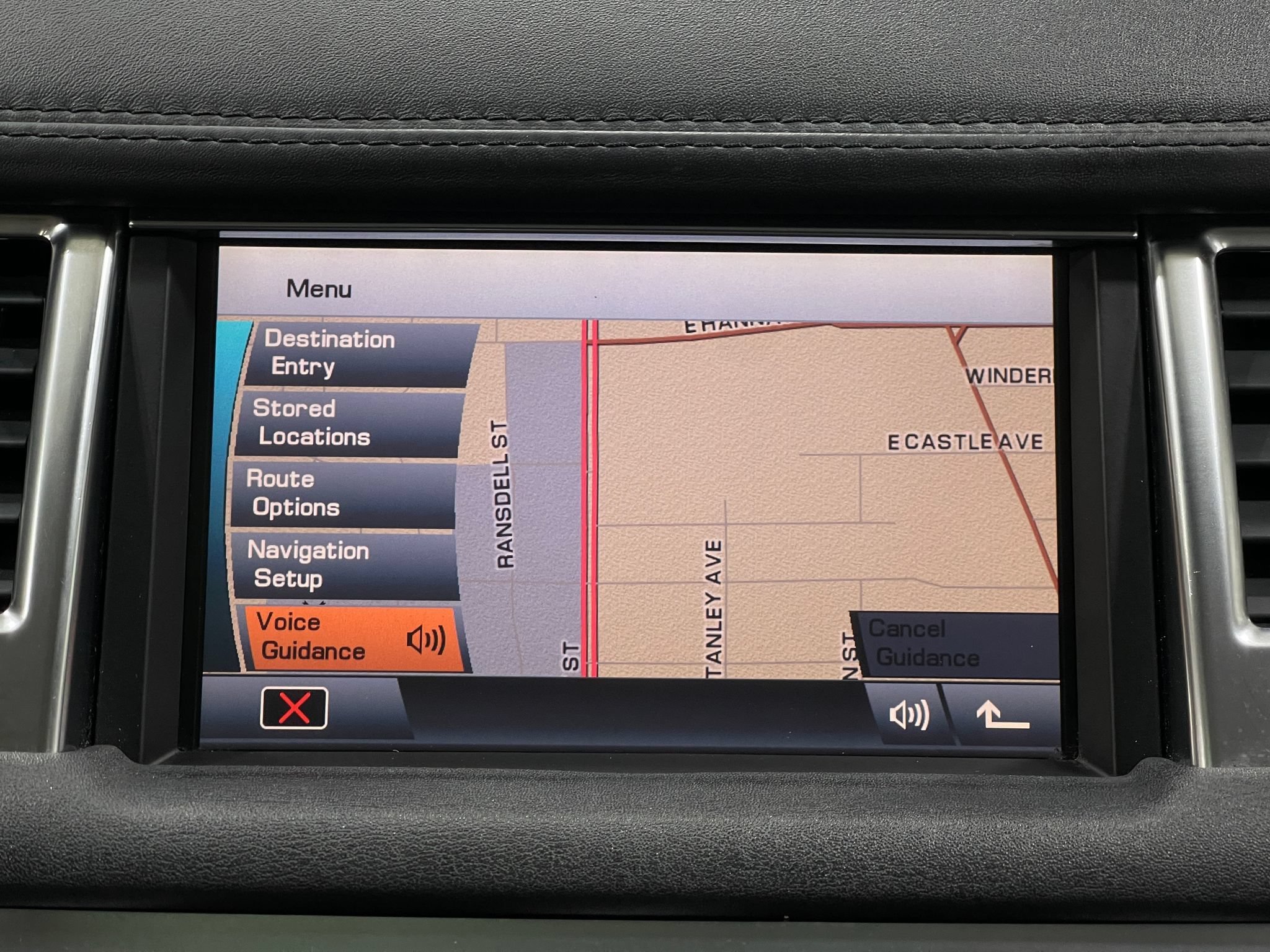 Used 2011 Land Rover Range Rover Sport HSE LUX AWD/4WD image 10
