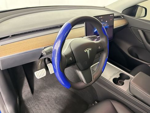 Used 2022 Tesla Model Y Performance AWD/4WD image 4