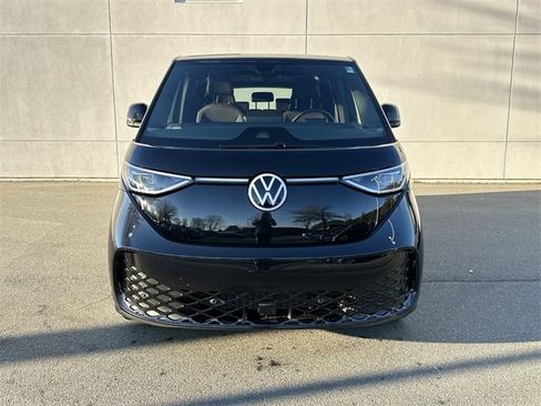 New 2025 Volkswagen ID. Buzz Pro S image 8