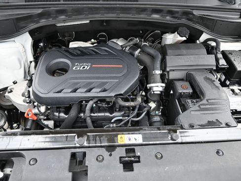 Used 2018 Hyundai Santa Fe Sport image 26