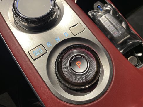 Used 2022 Genesis GV70 3.5T Sport w/ Sport Prestige Package image 36