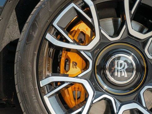 Used 2022 Rolls-Royce Ghost Black Badge image 32