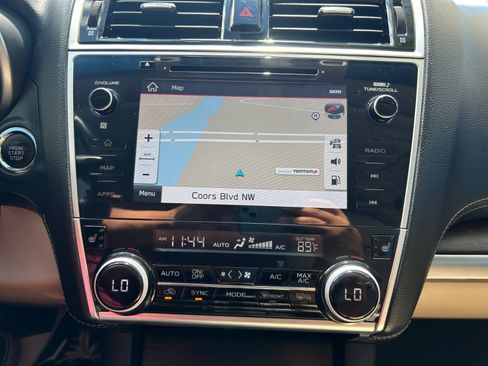 Used 2019 Subaru Outback 3.6R Limited AWD/4WD image 28