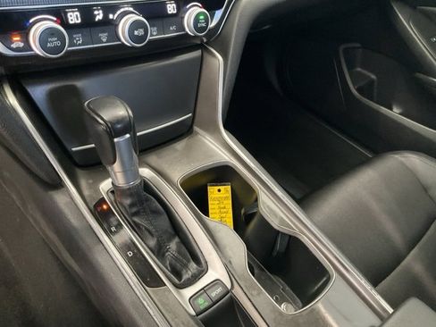 Used 2019 Honda Accord Sport image 11