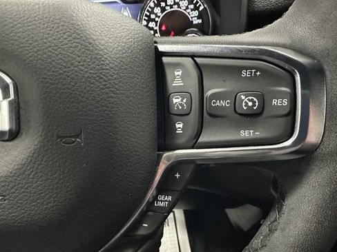 Used 2025 RAM 1500 Laramie AWD/4WD image 19