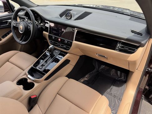 New 2025 Porsche Macan image 23