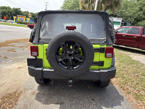 Used 2012 Jeep Wrangler Sport AWD/4WD image 4