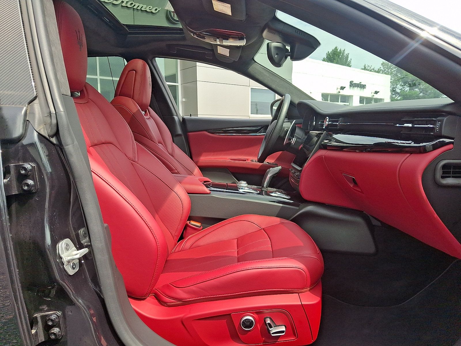 Certified 2023 Maserati Quattroporte Modena Q4 AWD/4WD image 28