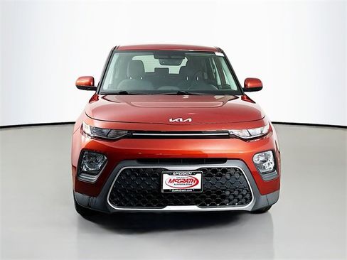 Used 2022 Kia Soul LX image 13