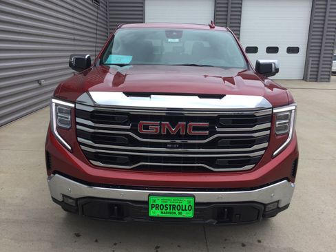 New 2026 GMC Sierra 1500 SLT AWD/4WD image 3