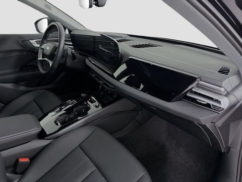 Used 2025 Audi A5 2.0T Premium Plus w/ Premium Plus AWD/4WD image 31