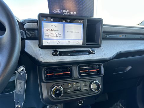 Certified 2023 Ford Maverick XLT image 18