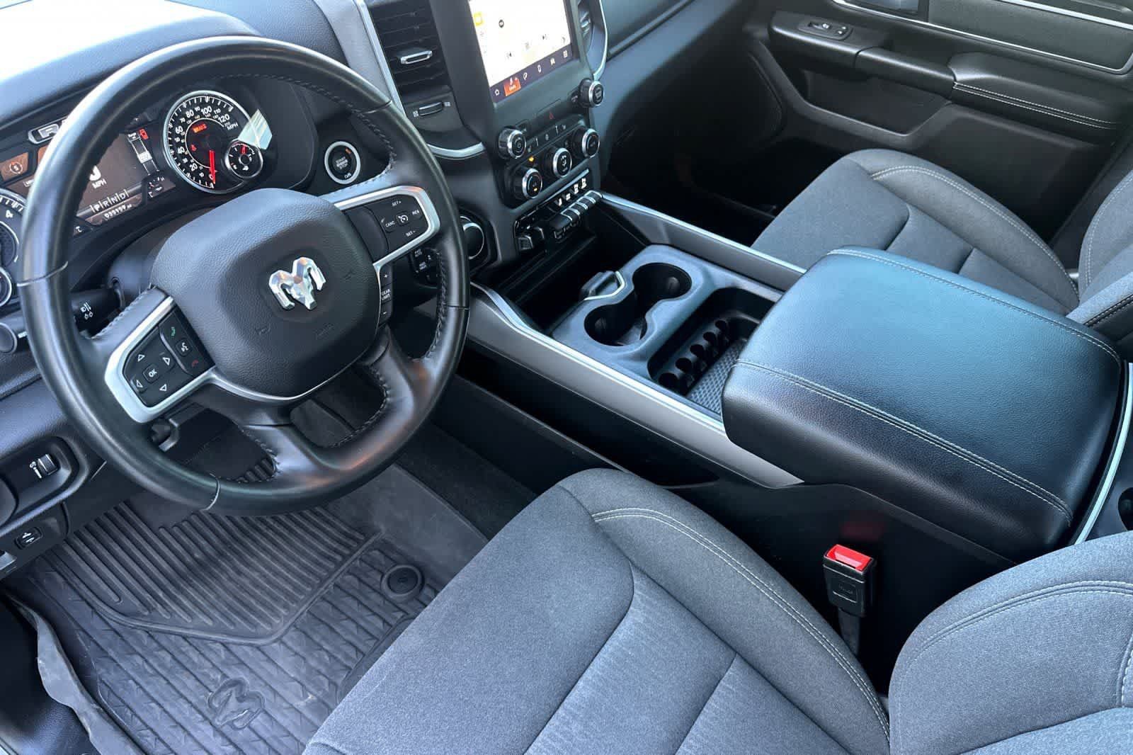 Used 2022 RAM 1500 Big Horn AWD/4WD image 11
