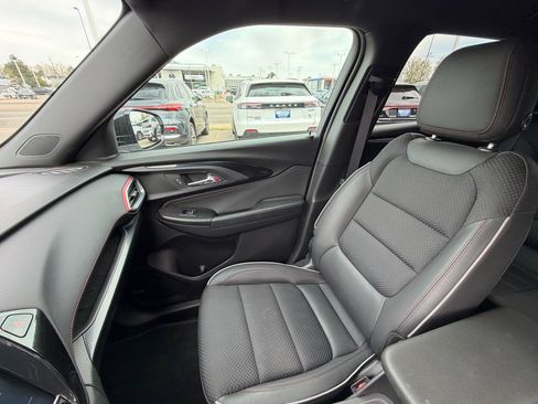 Used 2022 Chevrolet TrailBlazer RS w/ Technology Package image 20