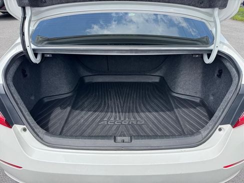Used 2018 Honda Accord EX-L image 16