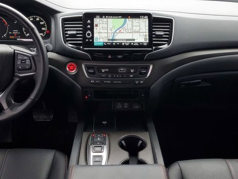 Used 2025 Honda Ridgeline TrailSport image 31