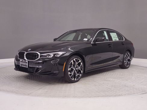 New 2026 BMW 330i Sedan w/ Convenience Package image 32