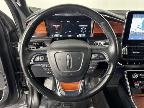 Used 2021 Lincoln Navigator Reserve AWD/4WD image 12