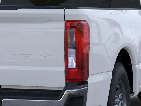 New 2026 Ford F250 XL image 21