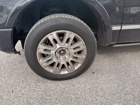 Used 2010 Ford F150 Platinum image 13