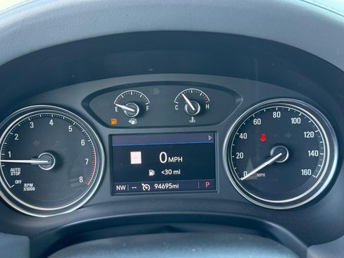 Used 2020 Buick Enclave Essence w/ Sound and Sites Package FWD image 21