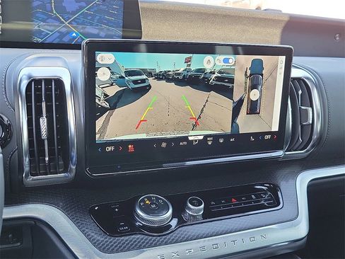 New 2025 Ford Expedition Platinum w/ Stealth Performance Package image 17