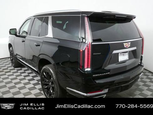 Certified 2026 Cadillac Escalade Luxury image 32