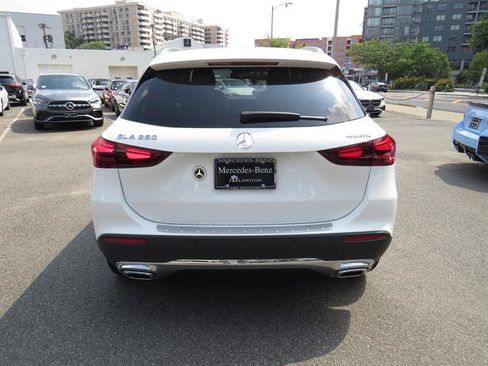 Used 2026 Mercedes-Benz GLA 250 4MATIC image 3