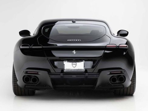 Used 2022 Ferrari Roma image 7