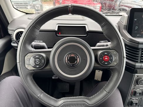 Used 2025 INEOS Grenadier Fieldmaster Edition image 16