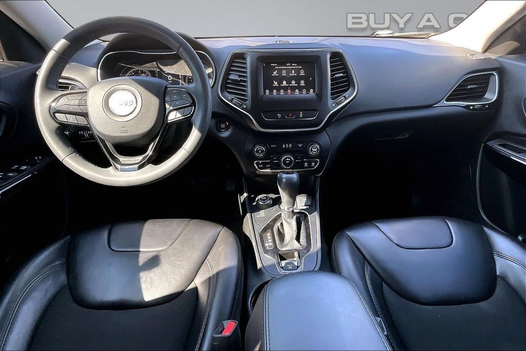 Used 2021 Jeep Cherokee Latitude Plus AWD/4WD image 15
