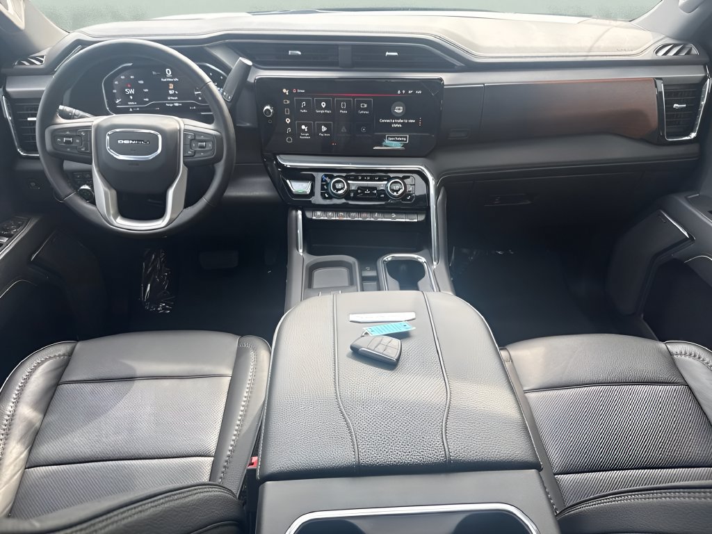 Used 2025 GMC Sierra 2500 Denali AWD/4WD image 15