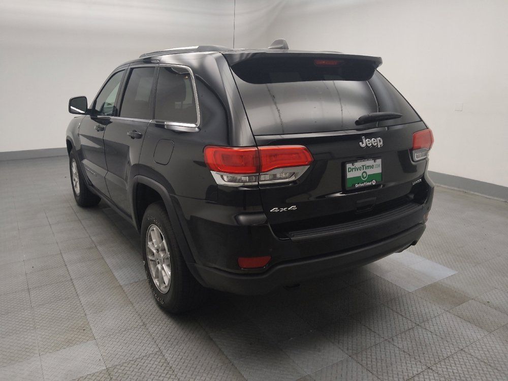 Used 2019 Jeep Grand Cherokee Laredo AWD/4WD image 5