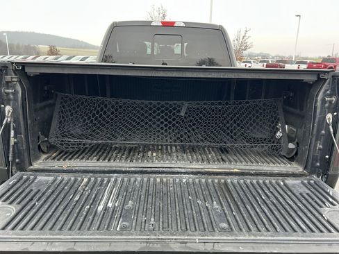 Used 2017 Ford F150 Lariat w/ Trailer Tow Package image 9