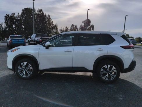Used 2023 Nissan Rogue SV AWD/4WD image 8