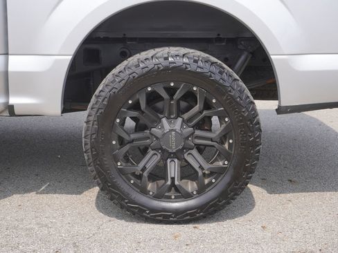 Used 2019 Ford F150 XL w/ Equipment Group 101A Mid AWD/4WD image 11