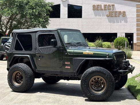 Used 2004 Jeep Wrangler X w/ Convenience Group AWD/4WD image 1