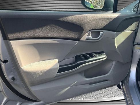 Used 2012 Honda Civic DX image 19