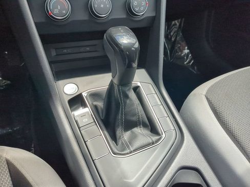 Certified 2022 Volkswagen Taos S FWD image 22