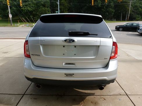 Used 2014 Ford Edge SE AWD/4WD image 8