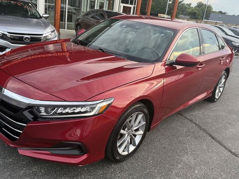 Used 2022 Honda Accord LX image 3