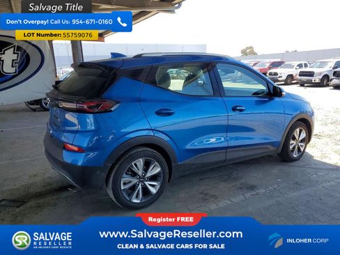 Used 2023 Chevrolet Bolt EUV LT w/ Convenience Package FWD image 4