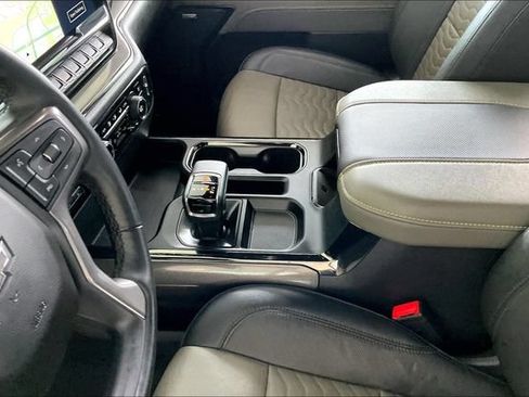 Used 2024 Chevrolet Silverado 1500 ZR2 AWD/4WD image 13