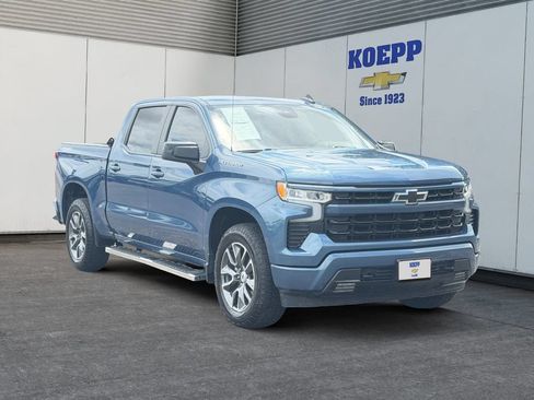 Used 2024 Chevrolet Silverado 1500 RST AWD/4WD image 7