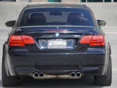 Used 2011 BMW M3 Convertible RWD image 13
