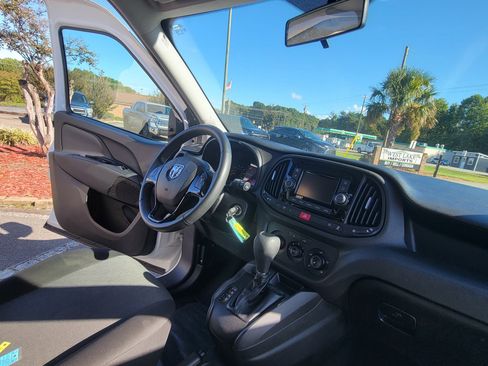 Used 2021 RAM ProMaster City Tradesman SLT image 37