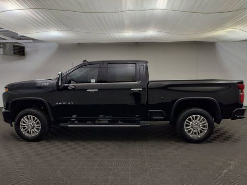 Used 2020 Chevrolet Silverado 2500 High Country w/ Z71 Off-Road Package image 2