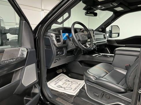 Used 2024 Ford F350 Platinum w/ Tremor Off-Road Package AWD/4WD image 20